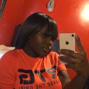 Meet your Posher, Bella